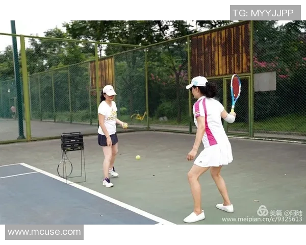 赛后分析:北京网球队与杭州网球队的战术意识与心理对抗探讨 赛后分析:北京网球队与杭州网球队的战术意识与心理对抗探讨