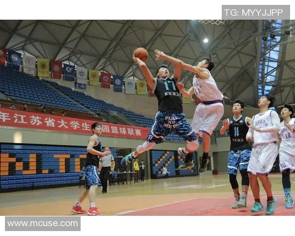 深圳篮球队与西安篮球队赛后复盘团队协作的成功与不足分析 深圳篮球队与西安篮球队赛后复盘团队协作的成功与不足分析